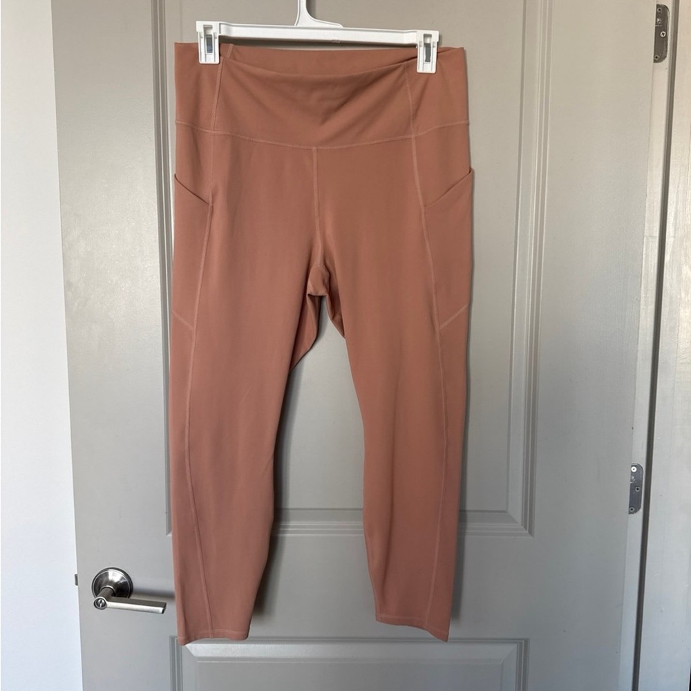 Fabletics Women's Peach Leggings